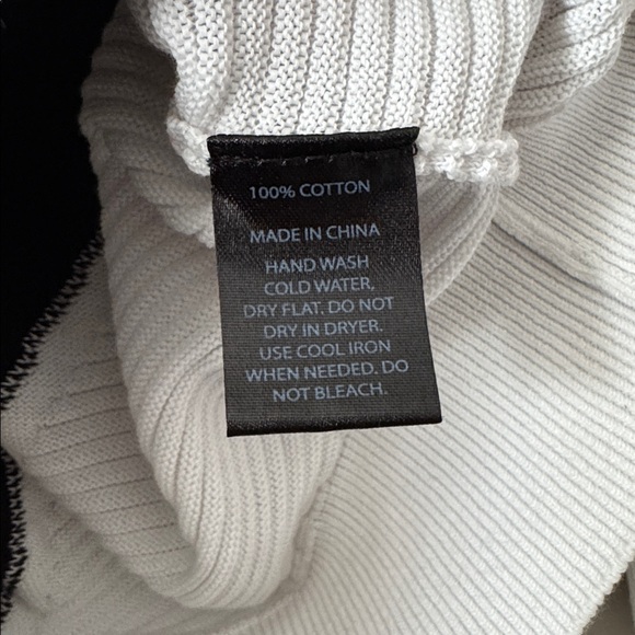 OHNE TITEL COLORBLOCK 3/4 SLEEVE SCOOP NECK SWEATER BLACK AND WHITE SIZE SMALL - Picture 6 of 7